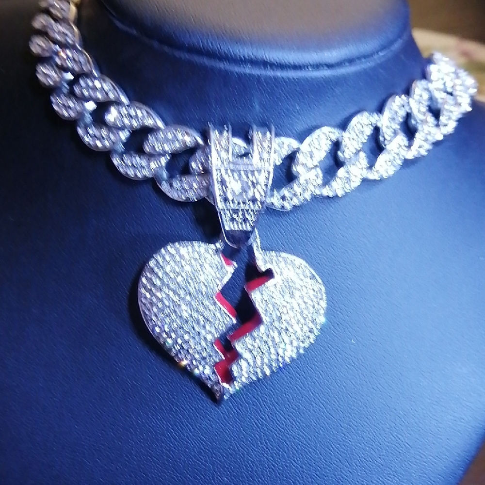Bling It Up With The Very Sparkling Crystals Necklace 17" Long